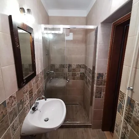 Deru Vendeghaz Es Lovasudvar Gasthof