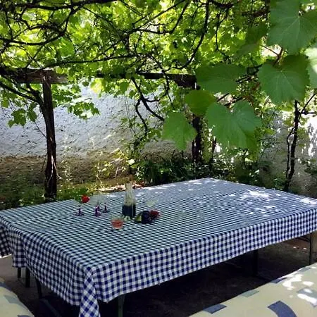 Deru Vendeghaz Es Lovasudvar 3* Fenyofo