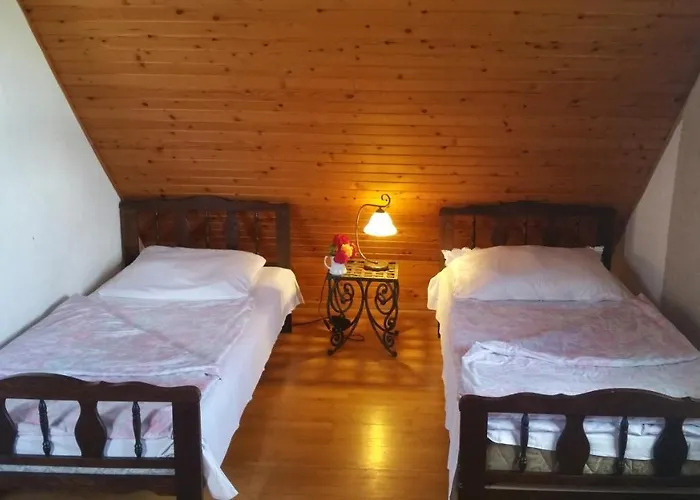 Derű és Lovasudvar